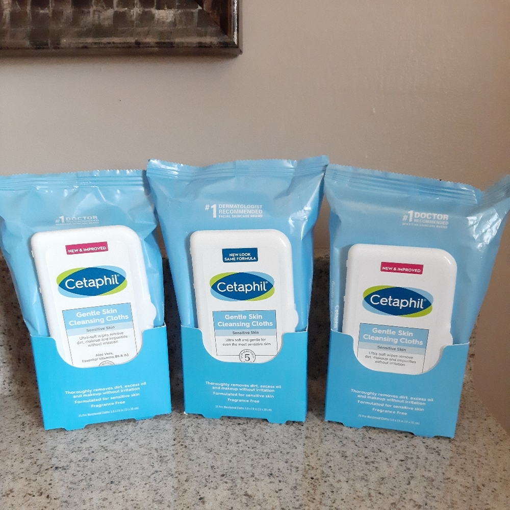 Cetaphil Wipes Skincare Bundle